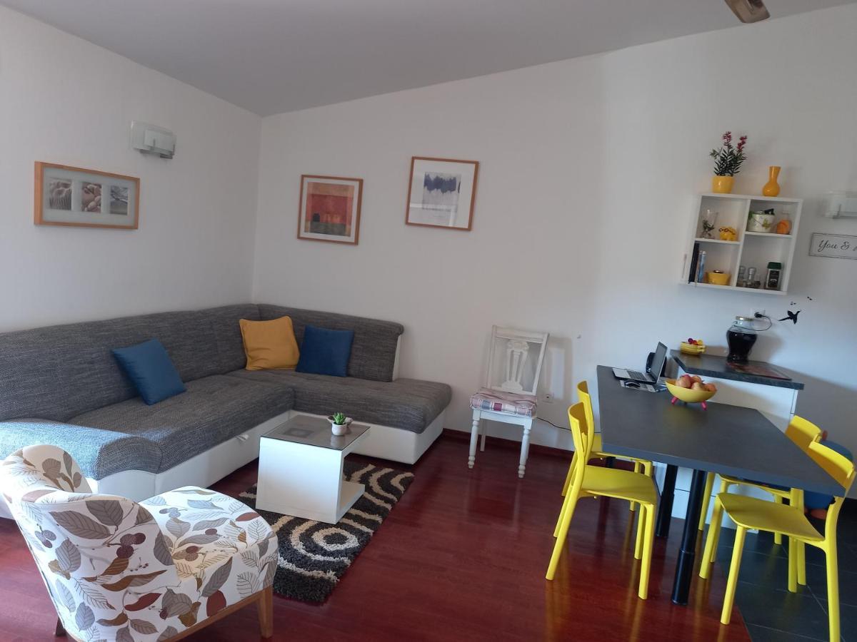 Apartman Silva Biograd na Moru Kültér fotó